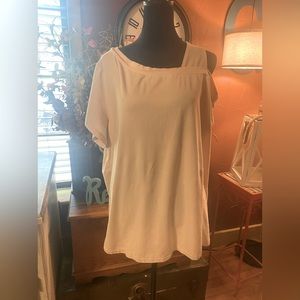 Off the shoulder TOP any ANYBODY 🌺🌺🌺